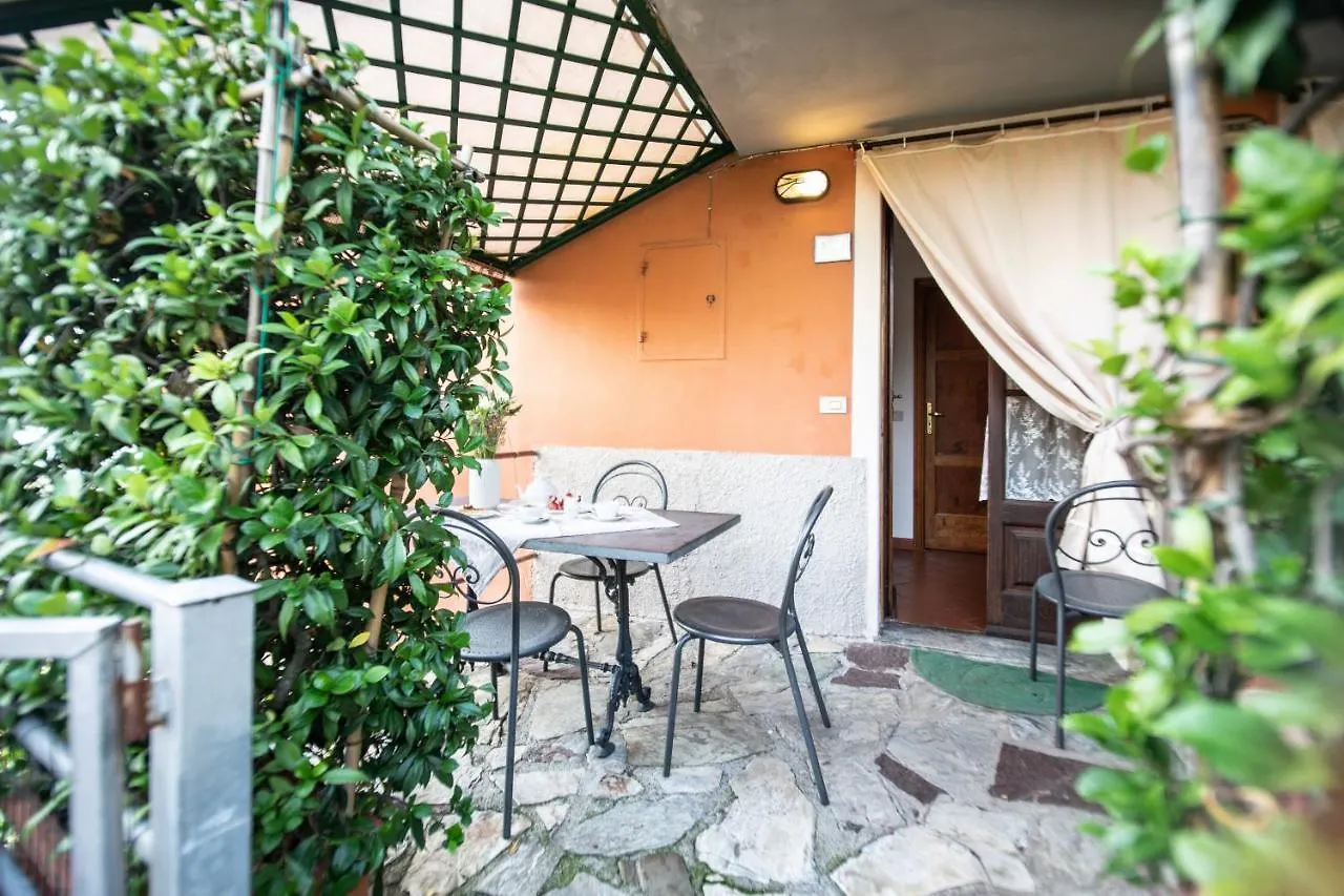 Casetta Di Butia, Appartamento Iris Lucca Italien